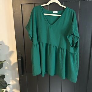 Flowy green top